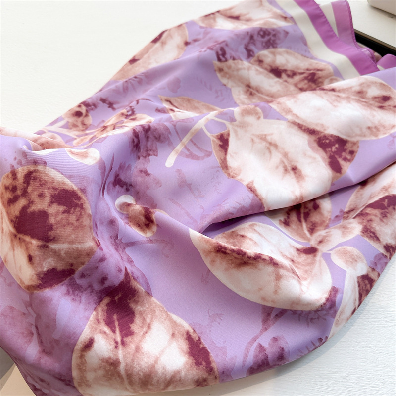 Sciarpa quadrata grande stampa - Silk Scarf Square recensione e prezzo