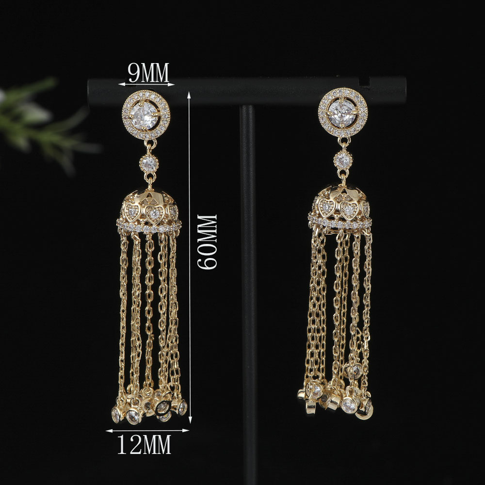 Orecchini lunghi con nappa lun - Women Accessories Dubai recensione e prezzo