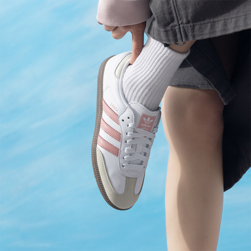 Scarpe sportive casual da donn - Adidas Shoes Gazelle recensione e prezzo